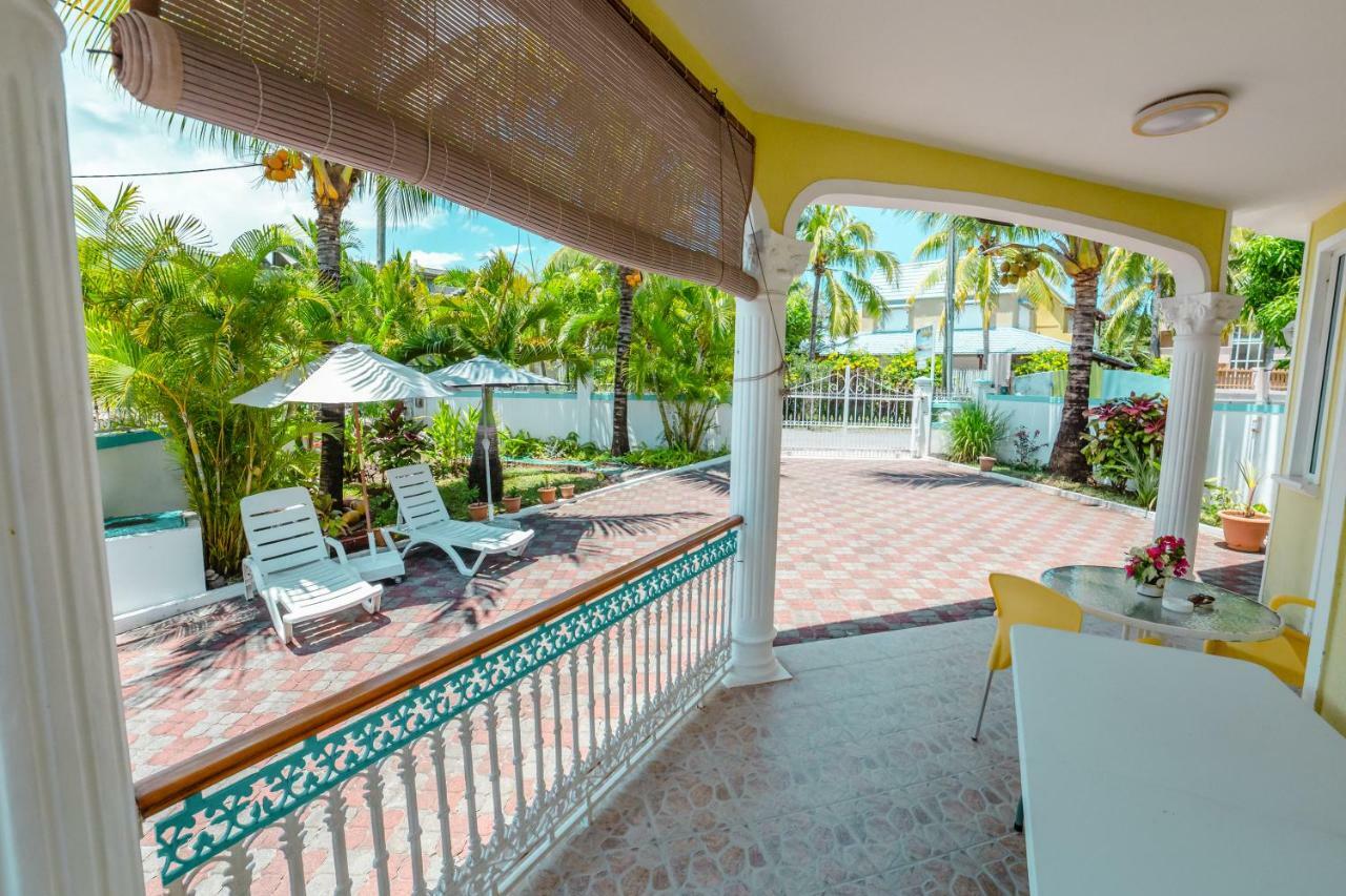 Villa Bella Charming Beachfront Guesthouse Blue Bay Extérieur photo