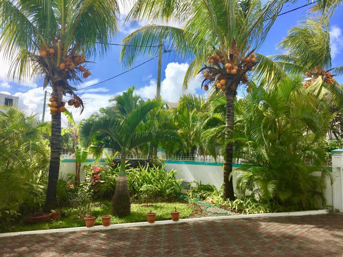 Villa Bella Charming Beachfront Guesthouse Blue Bay Extérieur photo