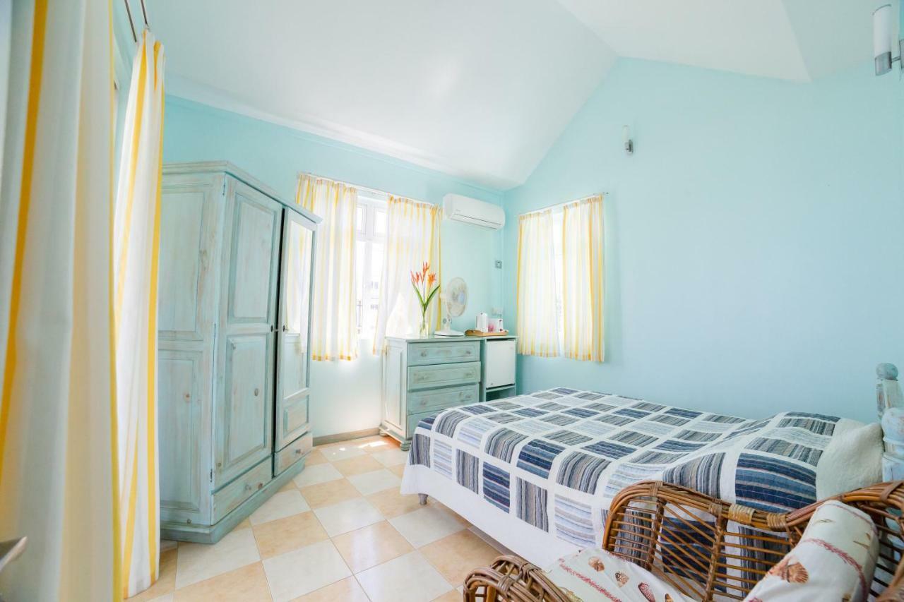 Villa Bella Charming Beachfront Guesthouse Blue Bay Extérieur photo